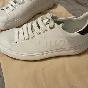 Louis Vuitton Tennis Shoes size 39 - 8